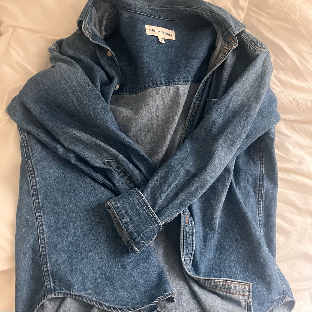 Aritzia 90s  Denim Forum Shirt // 2XS in 5 Yrs Kiss N Tell Blue.